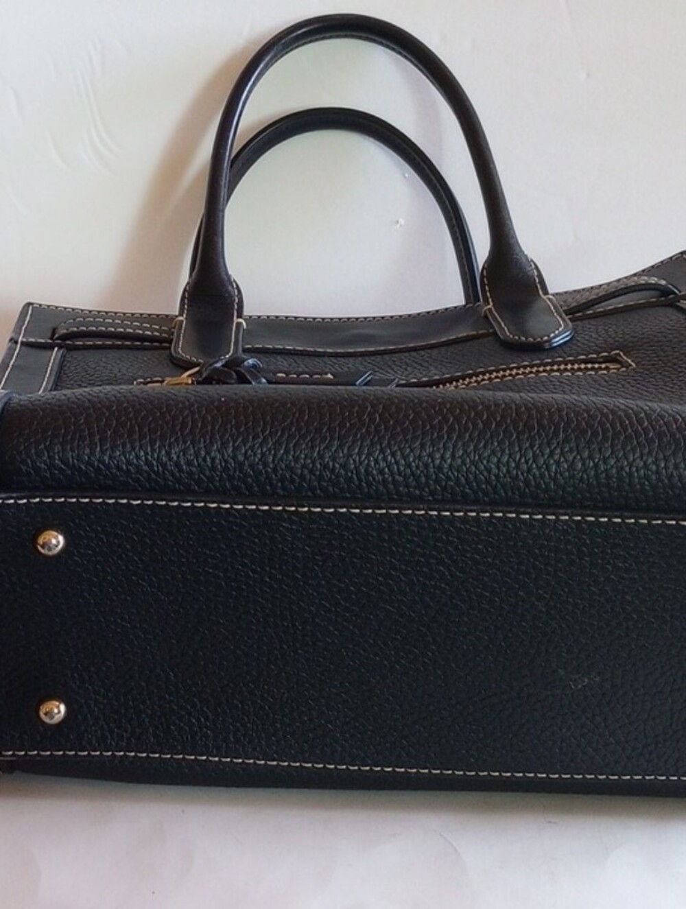 Dooney & Bourke 1975 Black Leather Pebbled Hand Bag - Picture 6 of 8